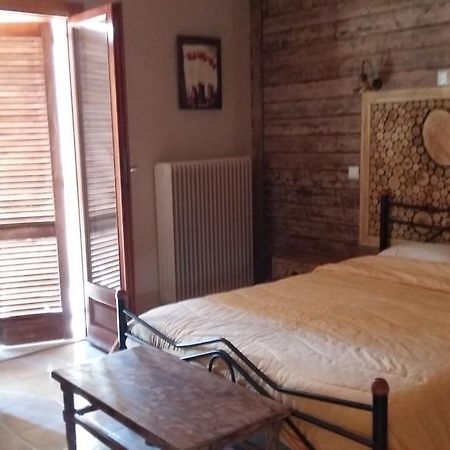 Hotel Mathes Klávsion Zewnętrze zdjęcie