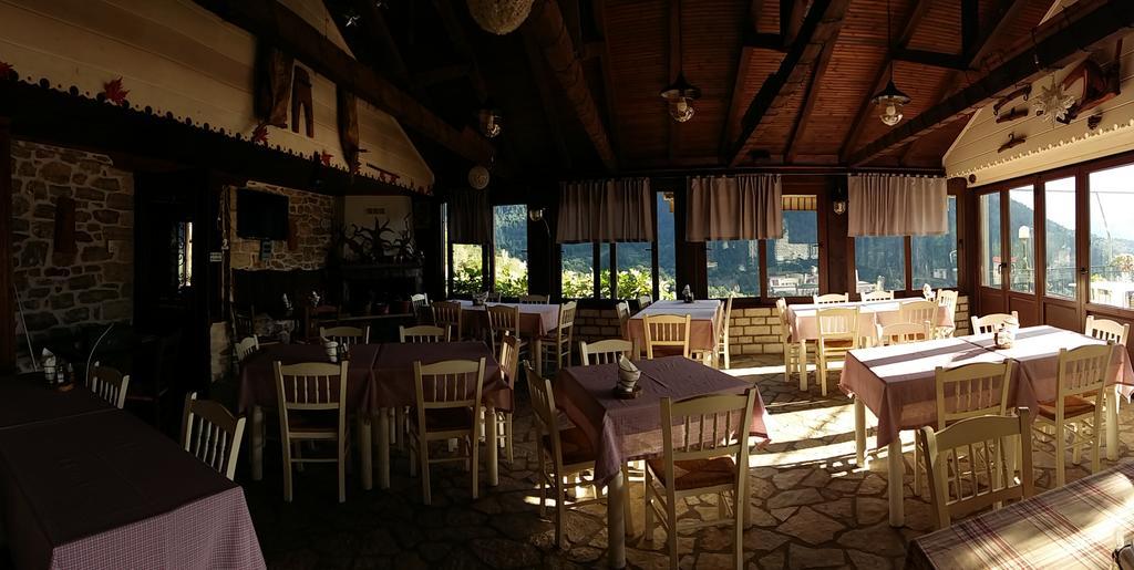 Hotel Mathes Klávsion Zewnętrze zdjęcie